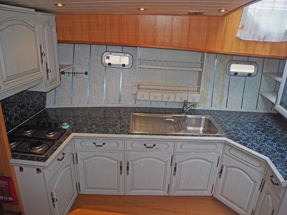 Fore ship, Accommodation